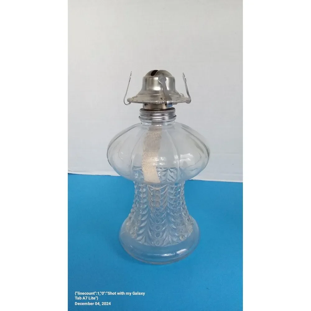 Vintage Clear Glass Oil Lamp with Feather‎ Pattern and Silver-Tone Hardware